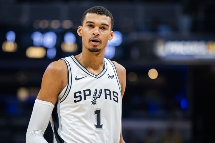 Nov 6, 2023; Indianapolis, Indiana, USA; San Antonio Spurs center Victor Wembanyama (1) in the first quarter against the Indiana Pacers at Gainbridge Fieldhouse.